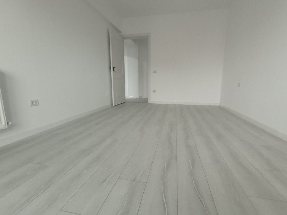 APARTAMENT 3 CAMERE, BLOC NOU, ETAJ INTERMEDIAR, 75 MP