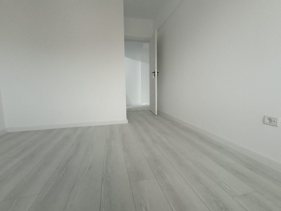 APARTAMENT 3 CAMERE, BLOC NOU, ETAJ INTERMEDIAR, 75 MP