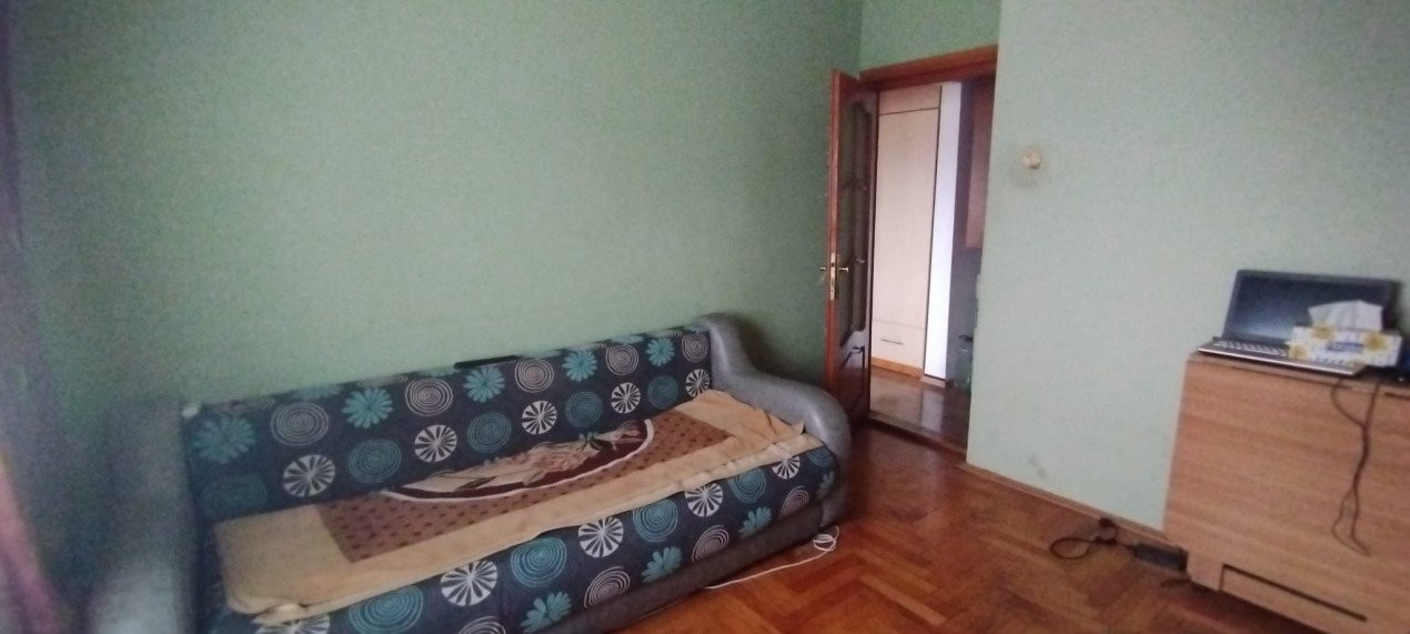 APARTAMENT 3 CAMERE, DECOMANDAT, ETAJ 4 DIN 5, CANTA, MOBILAT SI UTILAT, 1983