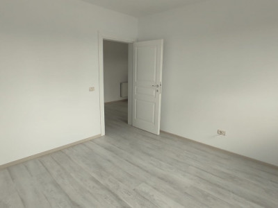 APARTAMENT 2 CAMERE, ETAJ INTERMEDIAR, BLOC NOU, 