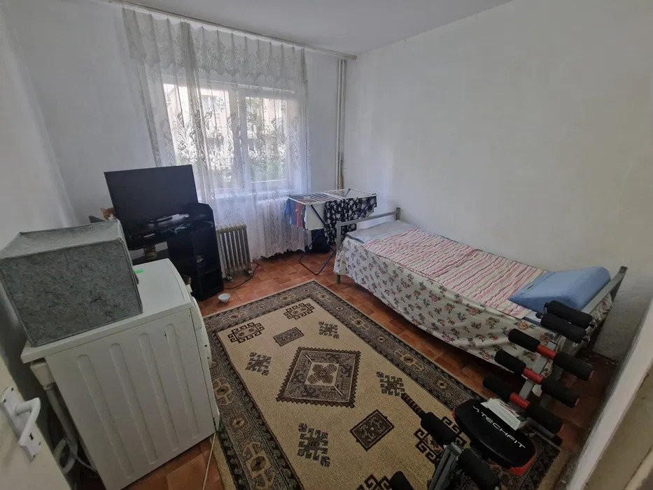 APARTAMENT 2CAMERE, SEMIDECOMANDAT, ALEXANDRU