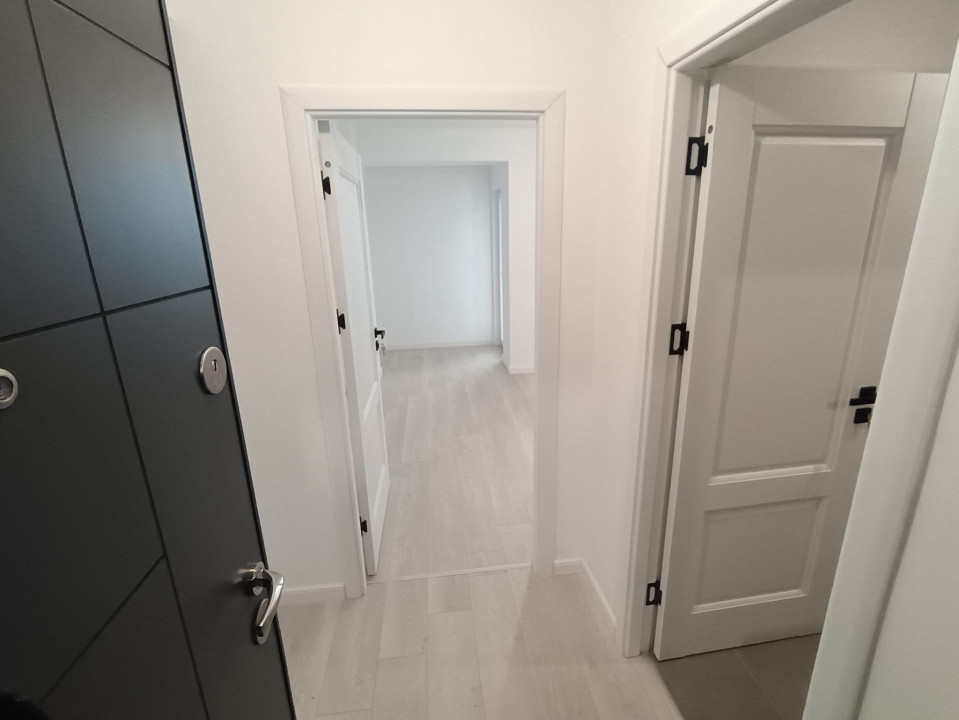 APARTAMENT 2 CAMERE DECOMANDAT, TVA INCLUS, BLOC NOU, INTABULAT, PARCARE INCLUSA