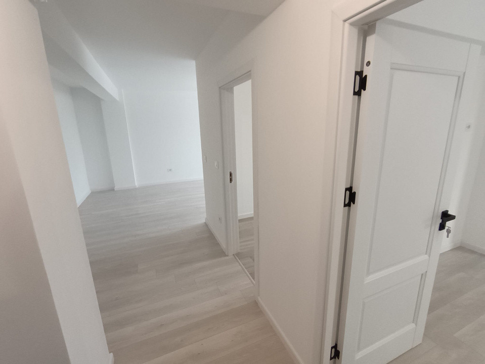 APARTAMENT 2 CAMERE DECOMANDAT, TVA INCLUS, BLOC NOU, INTABULAT, PARCARE INCLUSA