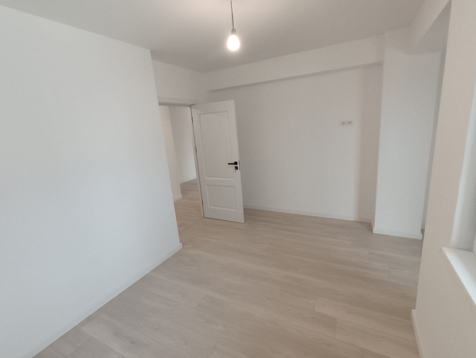 APARTAMENT 2 CAMERE DECOMANDAT, TVA INCLUS, BLOC NOU, INTABULAT, PARCARE INCLUSA