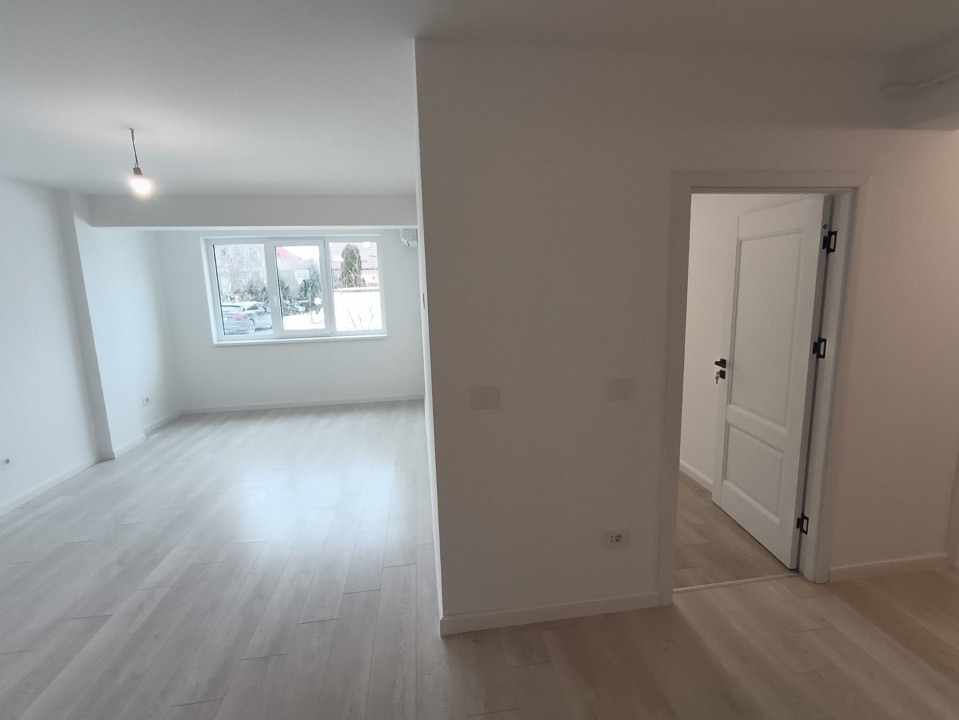 APARTAMENT 2 CAMERE DECOMANDAT, TVA INCLUS, BLOC NOU, INTABULAT, PARCARE INCLUSA