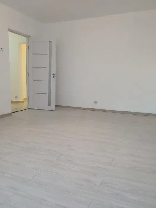 APARTAMENT 2CAMERE,DECOMANDAT,METALURGIEI