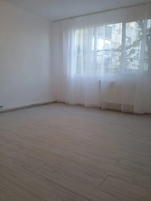 APARTAMENT 2CAMERE,DECOMANDAT,METALURGIEI