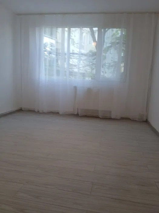 APARTAMENT 2CAMERE,DECOMANDAT,METALURGIEI