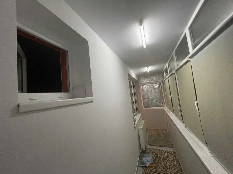 APARTAMENT 2CAMERE,SEMIDECOMANDAT,PODU ROS