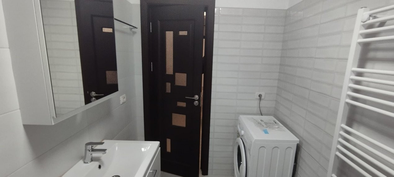 APARTAMENT 2 CAMERE, DECOMANDAT, BLOC NOU, PRIMA CHIRIE, TOTUL NOU