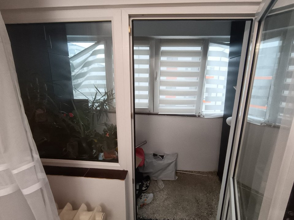 APARTAMENT 4 CAMERE,DECOMANDAT,ETAJUL3 DIN 7, ZONA SELGROS