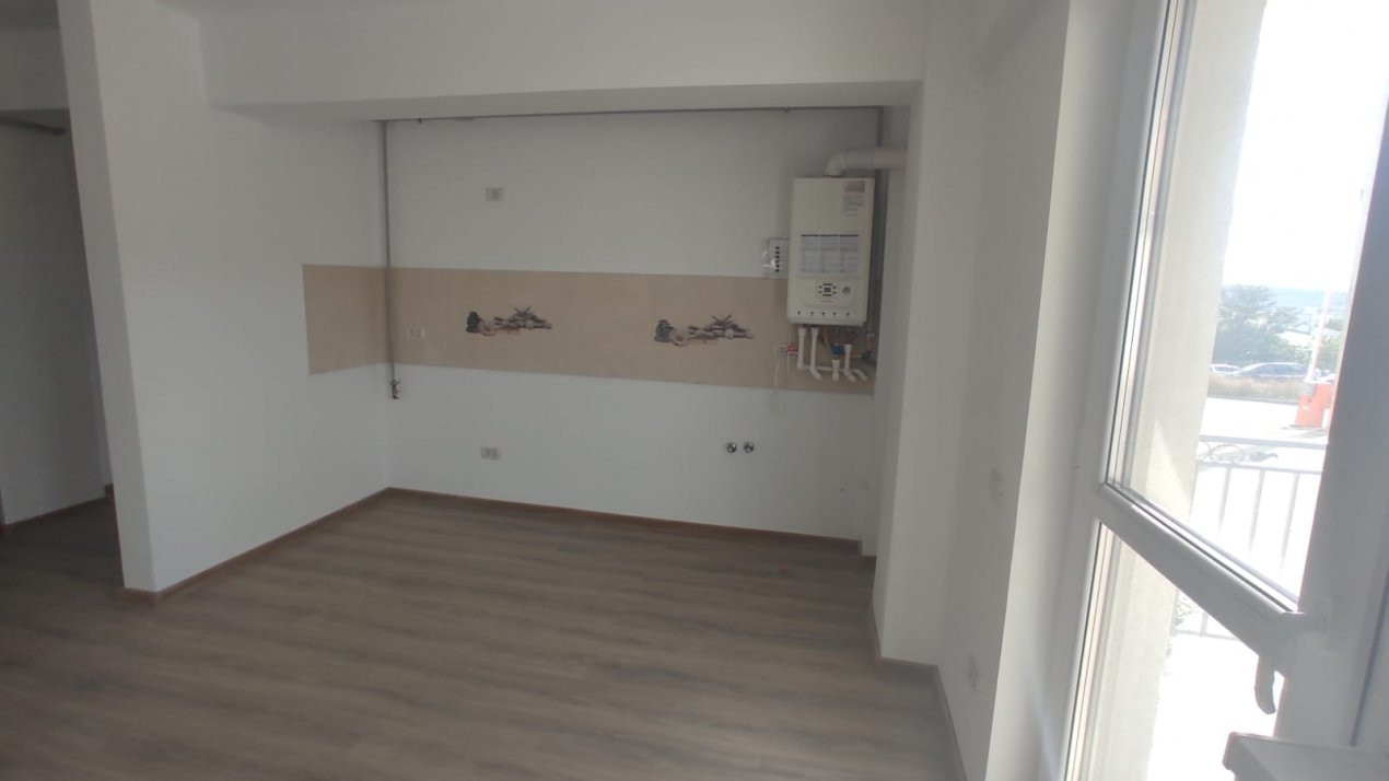 APARTAMENT 2 CAM, BLOC NOU, MUTARE IMEDIATA, INTABULAT