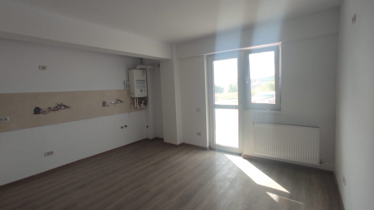 APARTAMENT 2 CAM, BLOC NOU, MUTARE IMEDIATA, INTABULAT