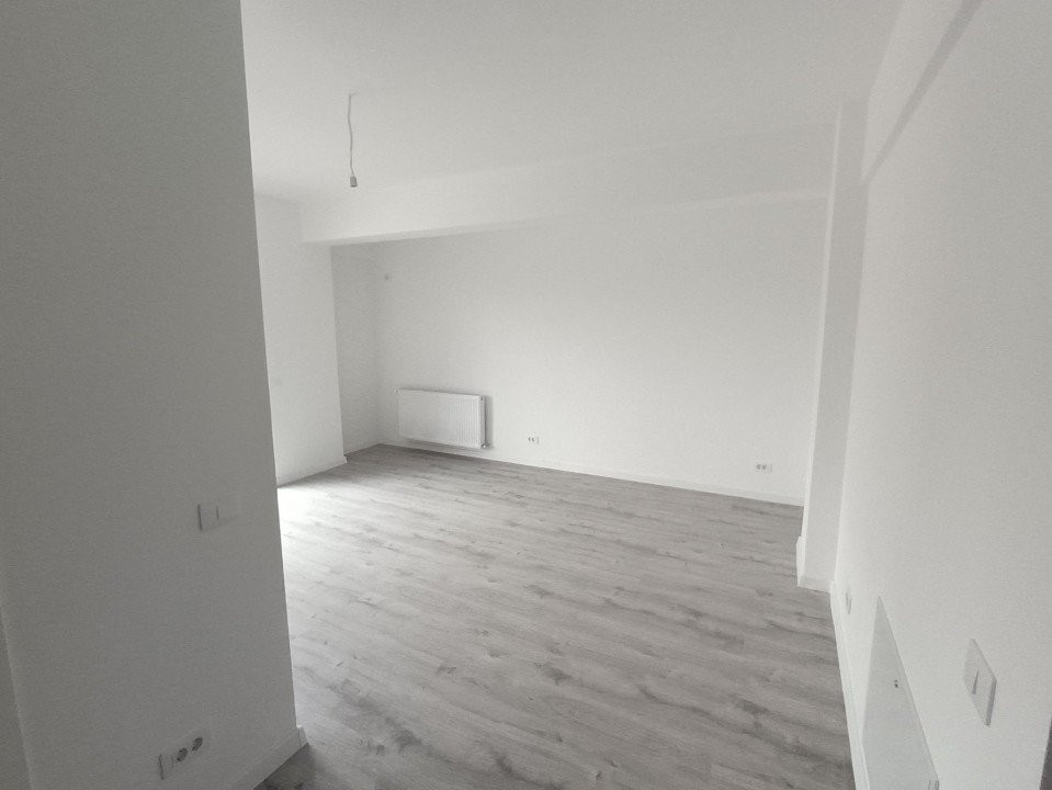 APARTAMENT 1 CAMERA, DECOMANDAT,ETAJUL 4, BLOC CU DOUA LIFTURI, FRUMOASA