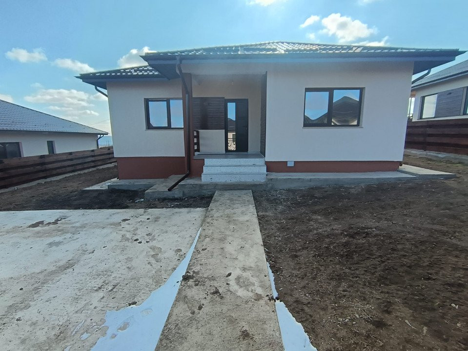 CASA SINGLE DEOSEBITA 4 CAMERE,VALEA LUPULUI ,IASI