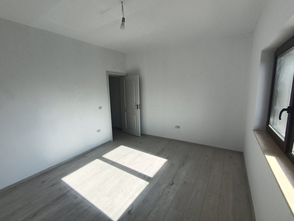 CASA SINGLE DEOSEBITA 4 CAMERE,VALEA LUPULUI ,IASI