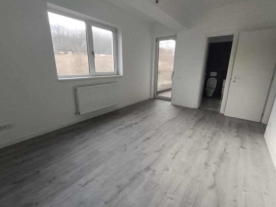 APARTAMENT 3 CAMERE, DECOMANDAT,ETAJUL 1, BLOC CU DOUA  LIFTURI, FRUMOASA