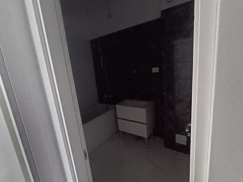 APARTAMENT 2 CAMERE, DECOMANDAT,ETAJUL 1, BLOC CU DOUA LIFTURI, FRUMOASA