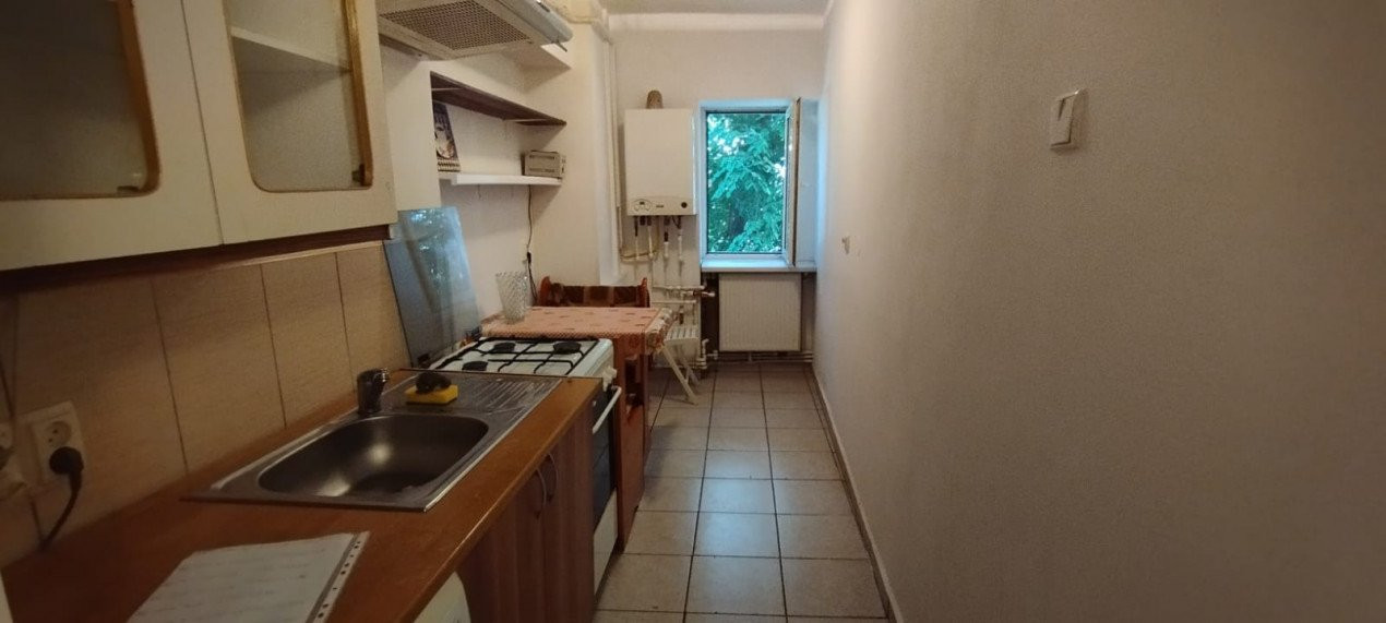 APARTAMENT 1 CAM, DECOMANDAT, ETAJ 1, MOBILAT SI UTILAT, NICOLINA