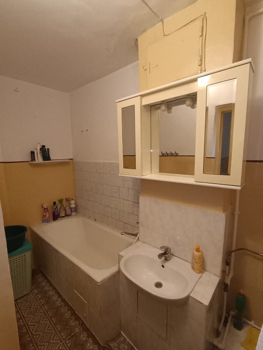 APARTAMENT 2 CAMERE, DECOMANDAT, ETAJ 1, LIFT, DACIA