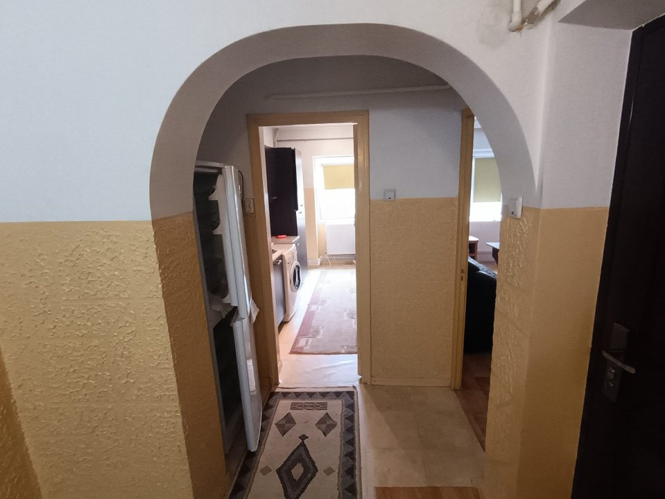 APARTAMENT 2 CAMERE, DECOMANDAT, ETAJ 1, LIFT, DACIA