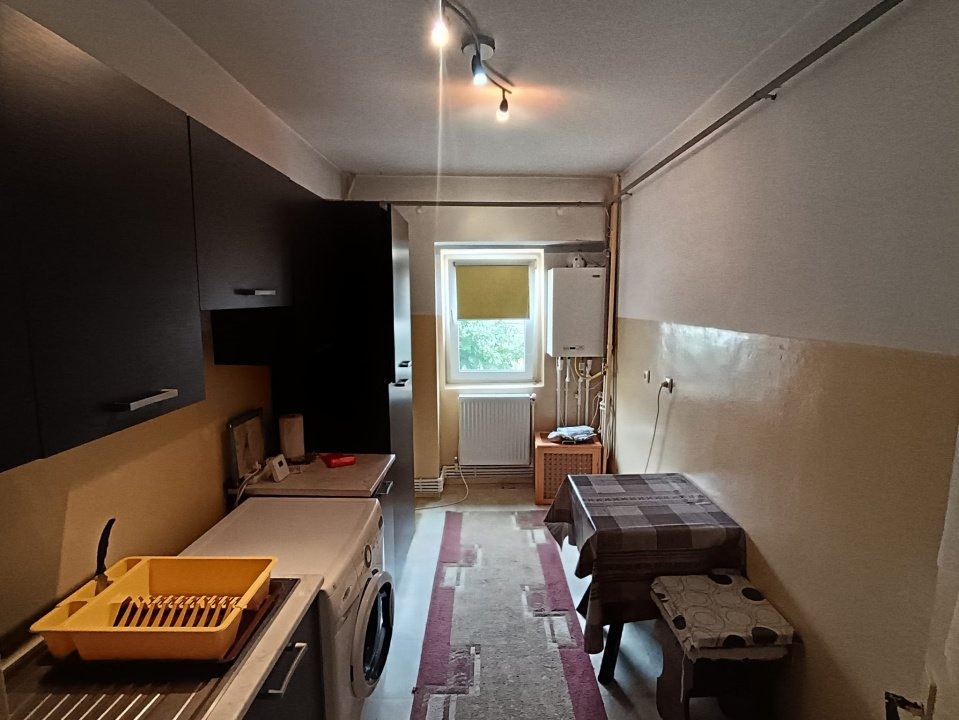 APARTAMENT 2 CAMERE, DECOMANDAT, ETAJ 1, LIFT, DACIA