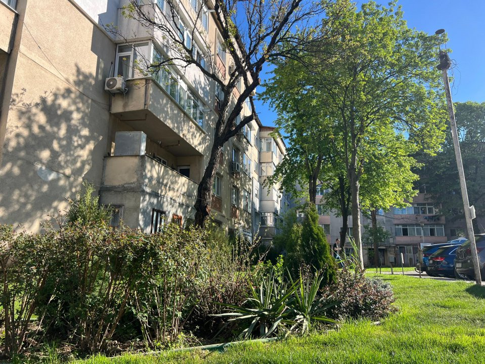 Apartament 2 camere decomandat  Soseaua Nicolina - BRD