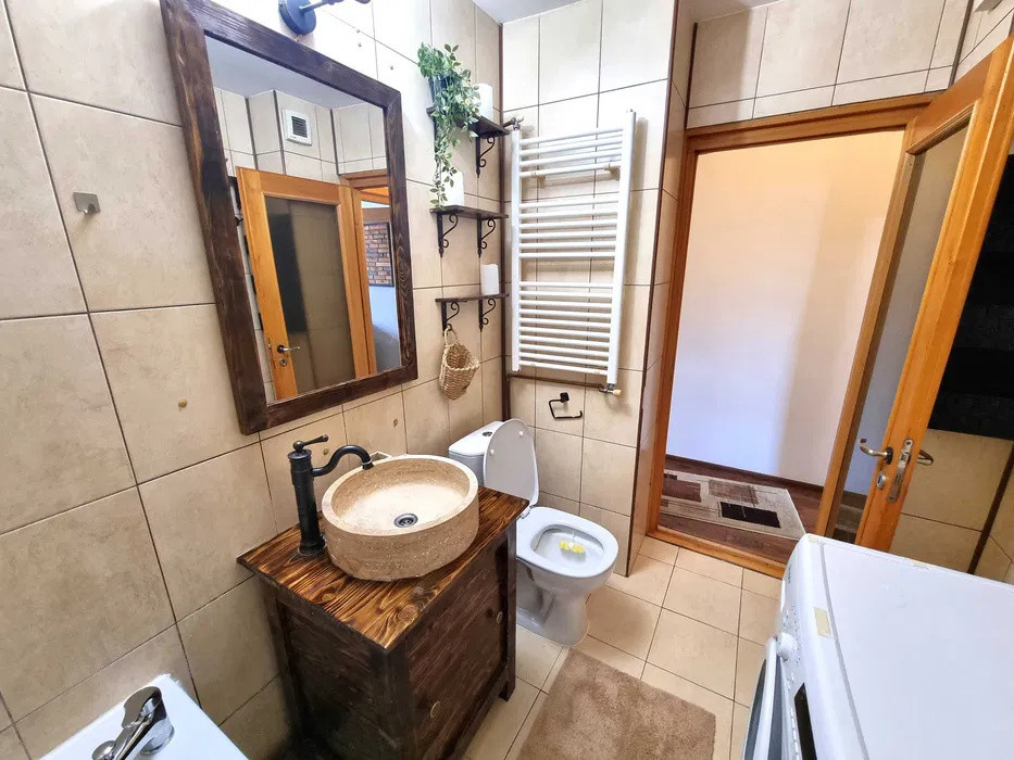 APARTAMENT 3 CAMERE, CANTA,ETAJ INTERMEDIAR