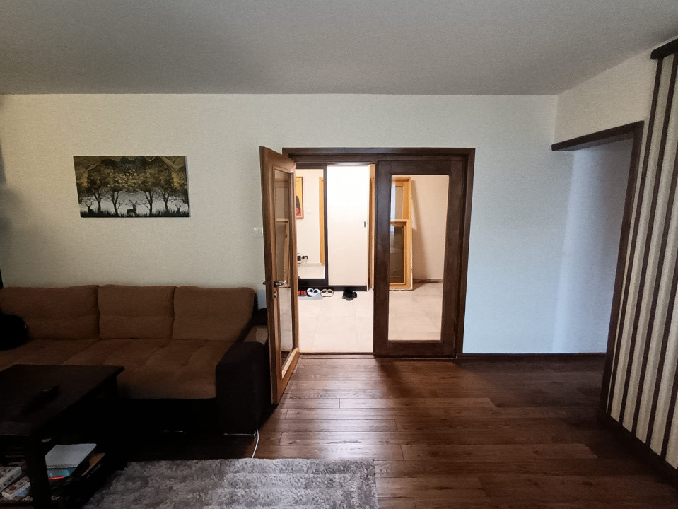 APARTAMENT 3 CAMERE, CANTA,ETAJ INTERMEDIAR