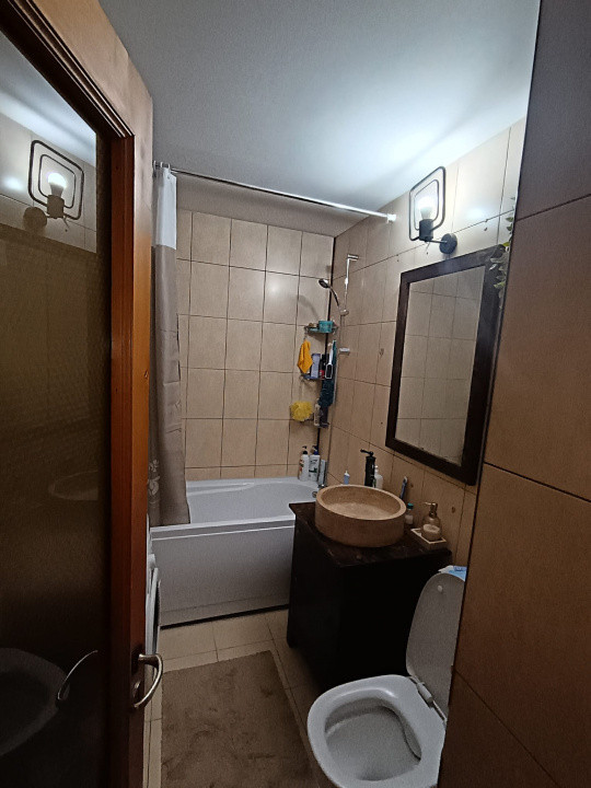 APARTAMENT 3 CAMERE, CANTA,ETAJ INTERMEDIAR