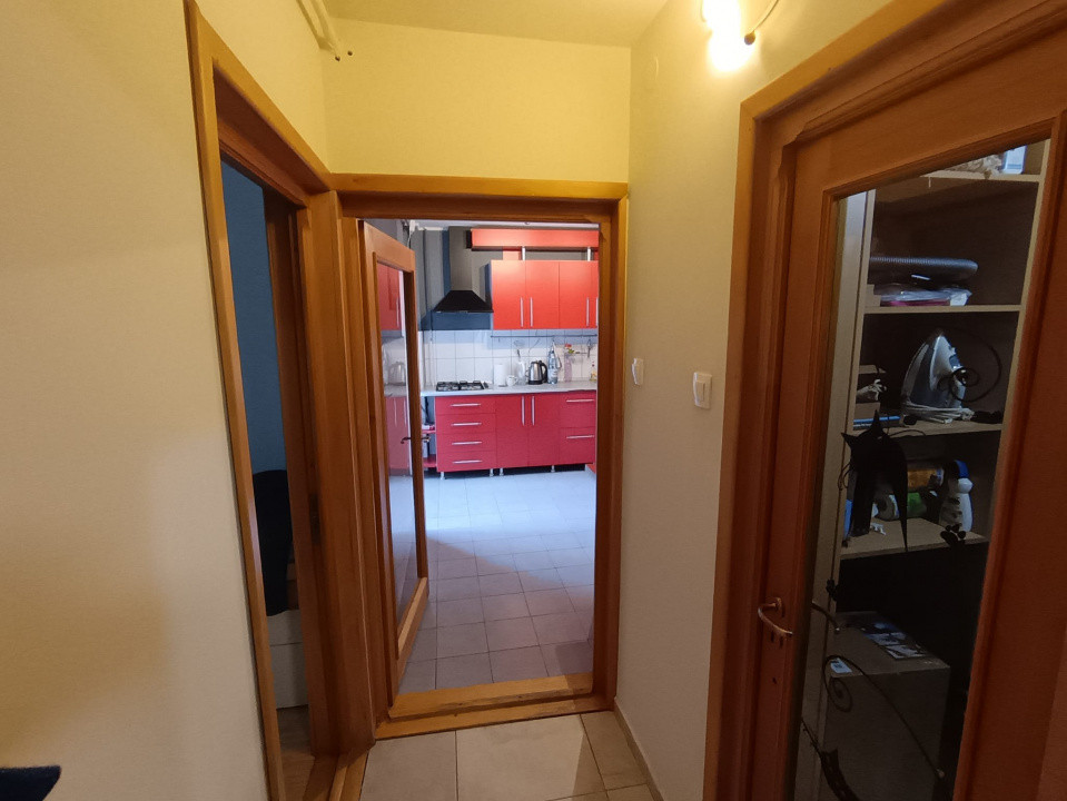 APARTAMENT 3 CAMERE, CANTA,ETAJ INTERMEDIAR