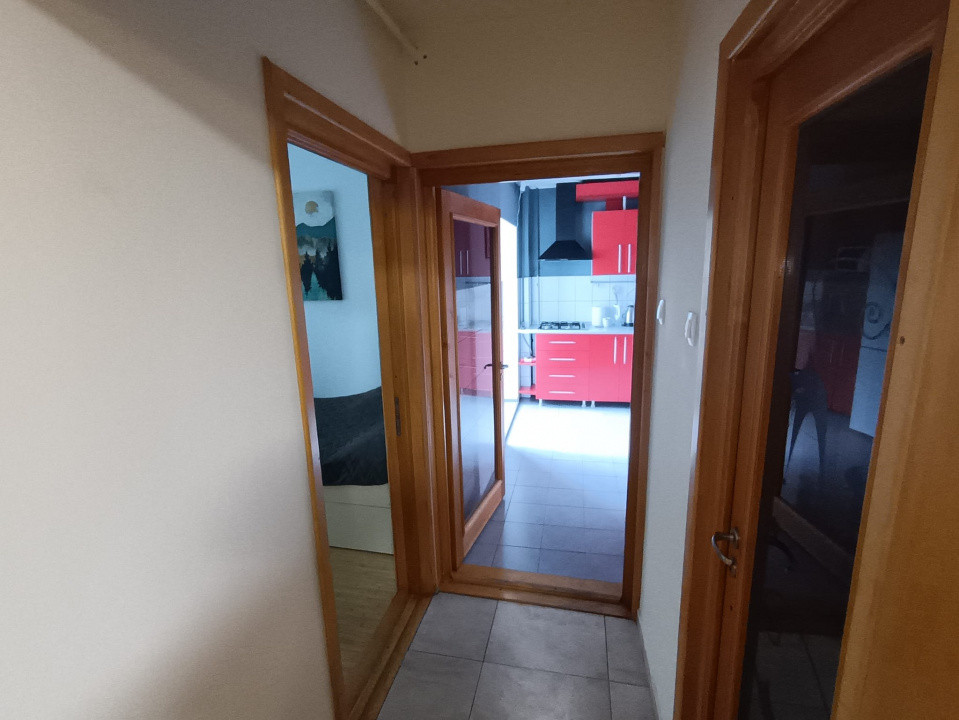 APARTAMENT 3 CAMERE, CANTA,ETAJ INTERMEDIAR