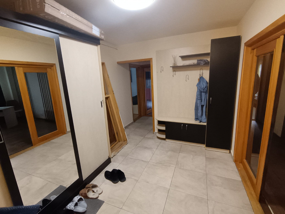 APARTAMENT 3 CAMERE, CANTA,ETAJ INTERMEDIAR