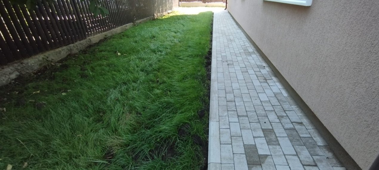 APARTAMENT 3 CAMERE, BLOC TIP VILA, GRADINA 160 MP + TERASA, 2 LOCURI PARCARE