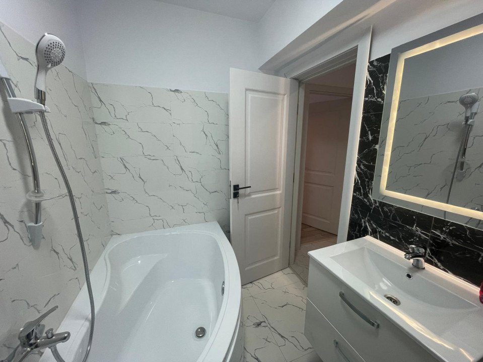 APARTAMENT 2 CAMERE, MOBILAT SI UTILAT,ABSOLUT NOU, LOC DE PARCARE INCLUS!