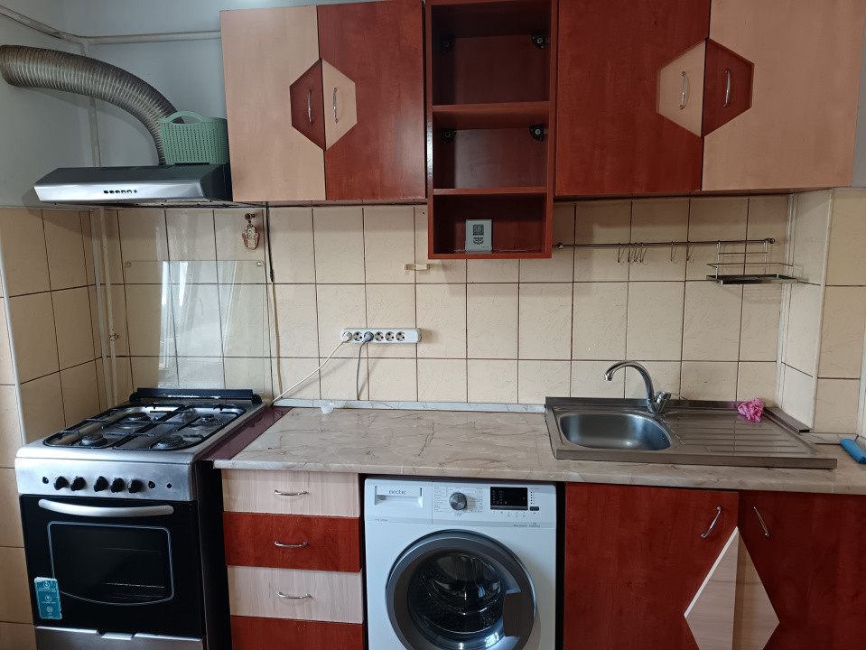APARTAMENT 3 CAM, DECOMANDAT,COMPLET MOBILAT SI UTILAT,PET FRIENDLY