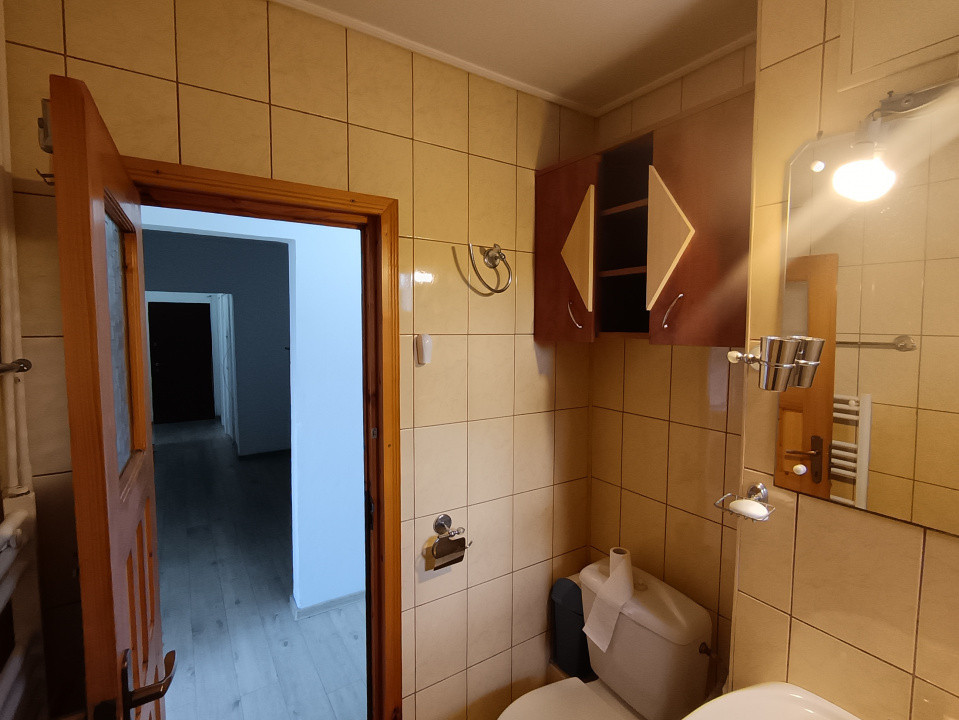 APARTAMENT 3 CAM, DECOMANDAT,COMPLET MOBILAT SI UTILAT,PET FRIENDLY