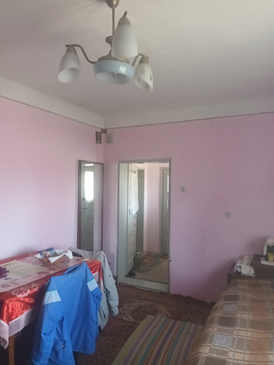 CASA 2 CAMERE, BUCATARIE, BAIE, TOATE UTILITATILE, TARGU FRUMOS, CENTRAL