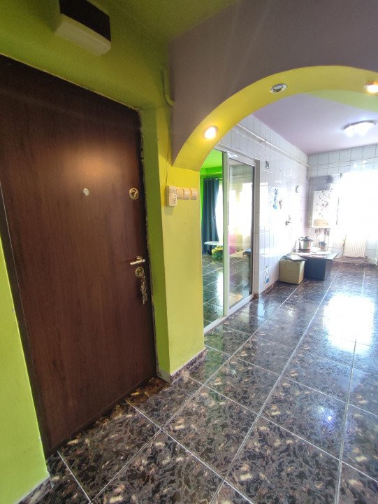 Apartament 3 camere decomandat Pacurari-Alpha Bank 1987