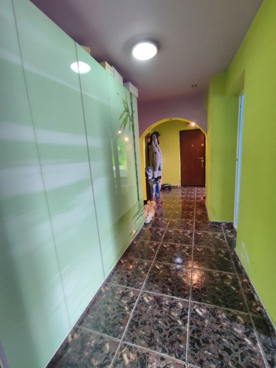 Apartament 3 camere decomandat Pacurari-Alpha Bank 1987