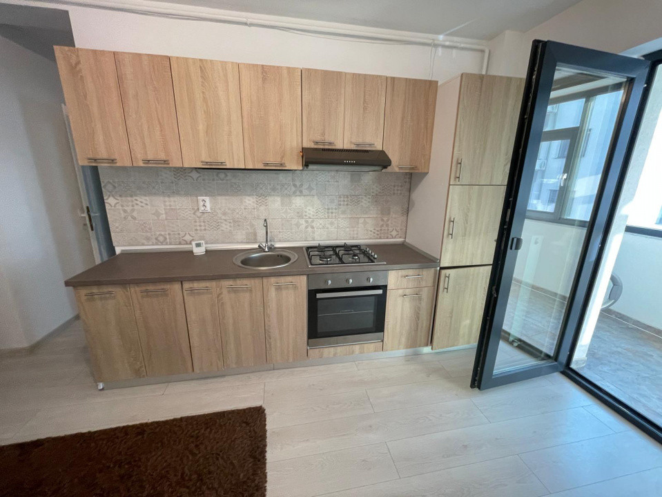 APARTAMENT 2 CAMERE, BLOC NOU, MOBILAT SI UTILAT, ETAJ 2/3, PARCARE
