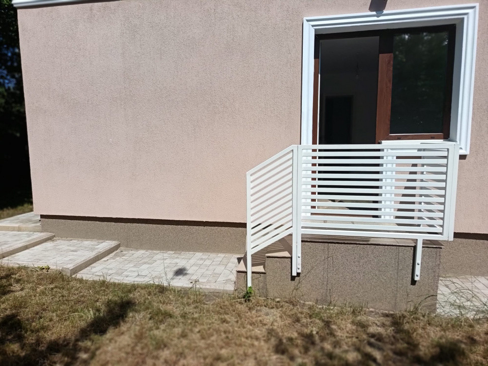APARTAMENT 3 CAMERE, BLOC TIP VILA, GRADINA 160 MP + TERASA, 2 LOCURI PARCARE