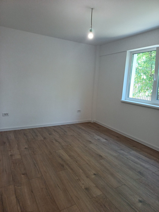 APARTAMENT 3 CAMERE, BLOC TIP VILA, GRADINA 160 MP + TERASA, 2 LOCURI PARCARE