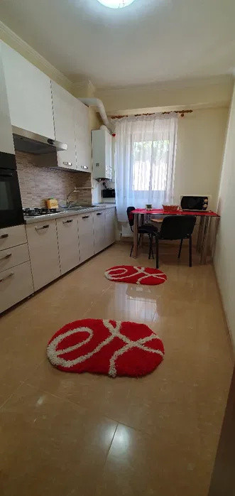 APARTAMENT 1 CAMERA, DECOMANDAT, PALAS