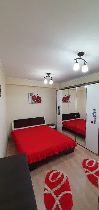 APARTAMENT 1 CAMERA, DECOMANDAT, PALAS