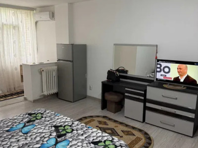 APARTAMENT 1 CAMERA, ETAJ INTERMEDIAR,TATARASI,ZONA FOARTE CAUTATA
