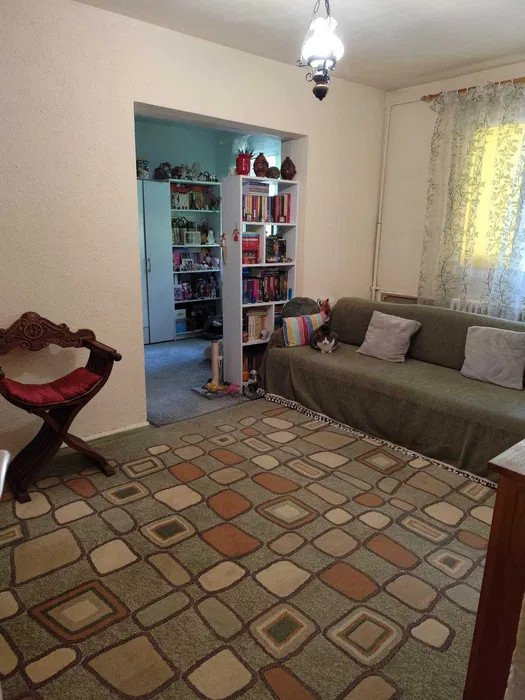 APARTAMENT 3 CAMERE, SEMIDECOMANDAT, TATARASI