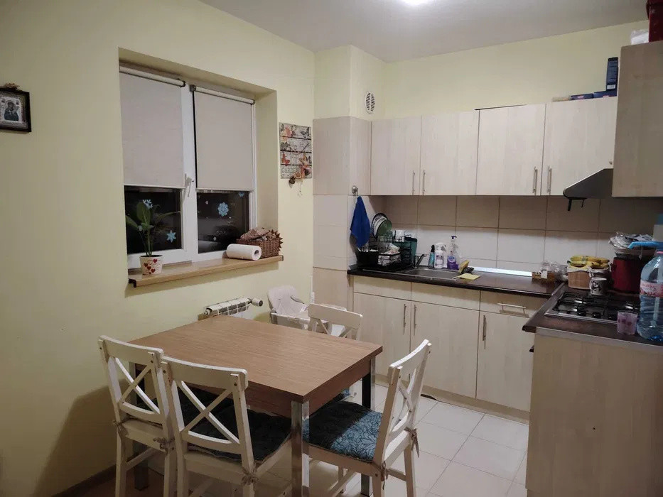 APARTAMENT 3 CAMERE, OPEN SPACE, TATARASI, BLOC DIN 2010,ETAJ INTERMEDIAR