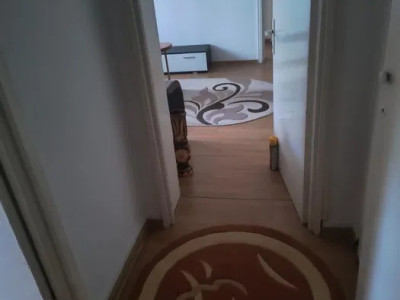 APARTAMENT 2 CAMERE, SEMIDECOMANDAT, PODU ROS, ETAJUL 1