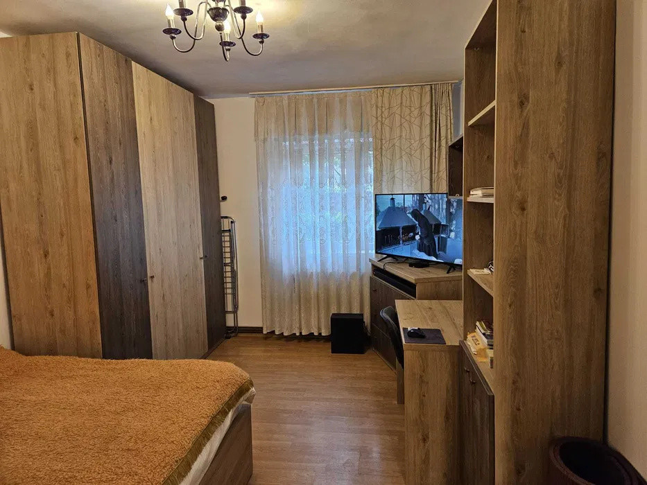 APARTAMENT 1 CAMERA, DECOMANDAT, TATARASI SUD